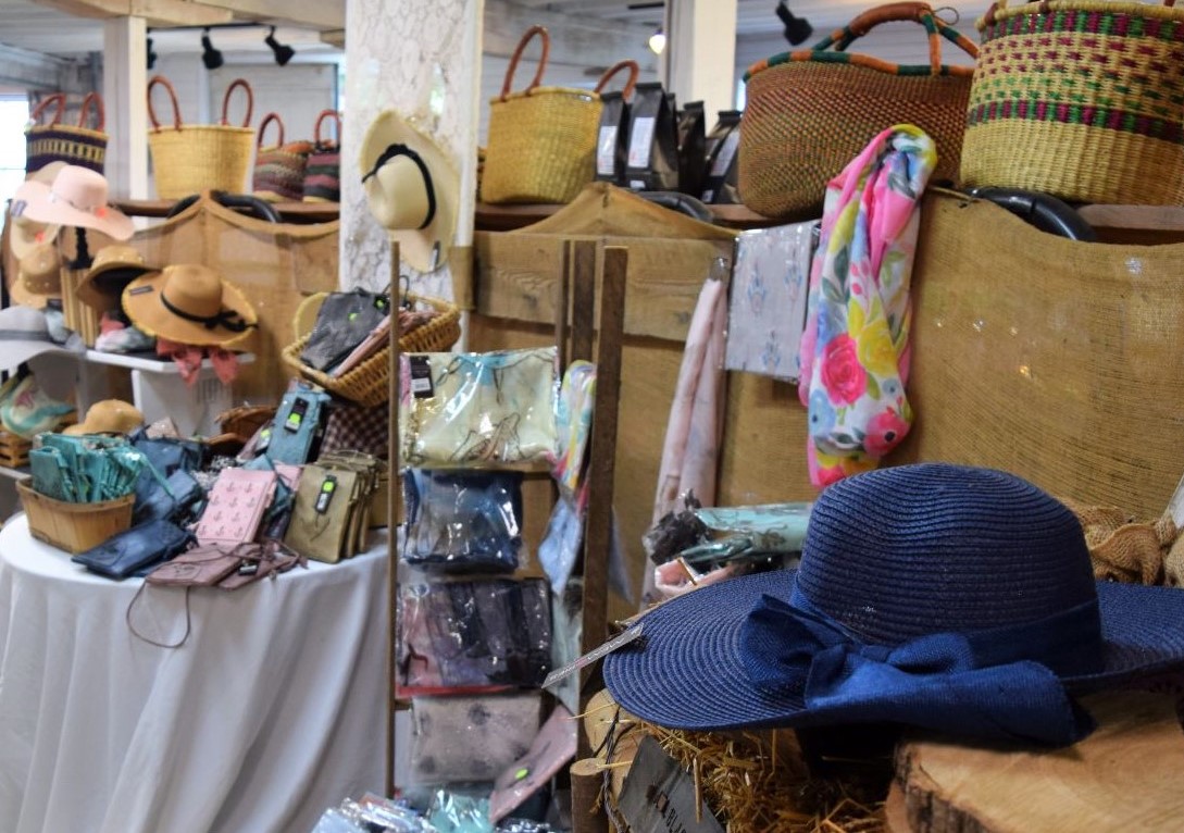 Home Goods and Gifts